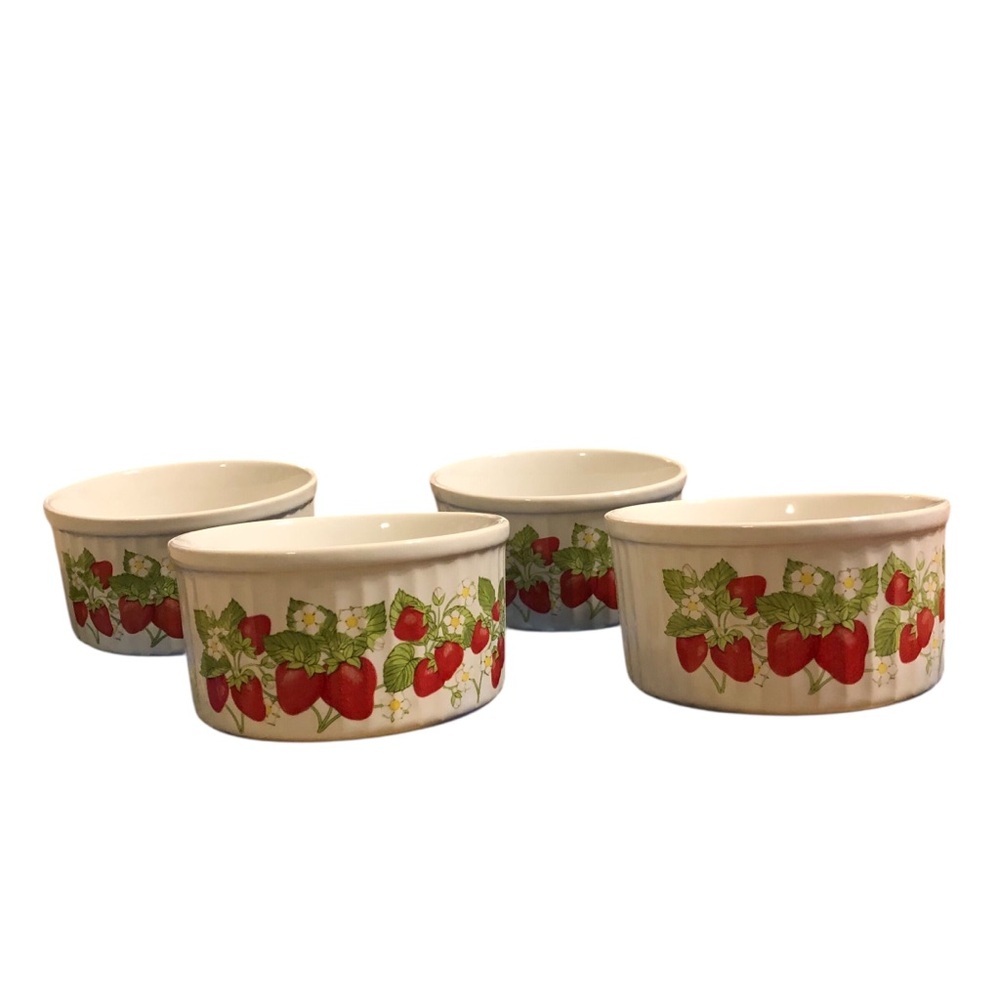 Action Strawberry Patterned Ramekin